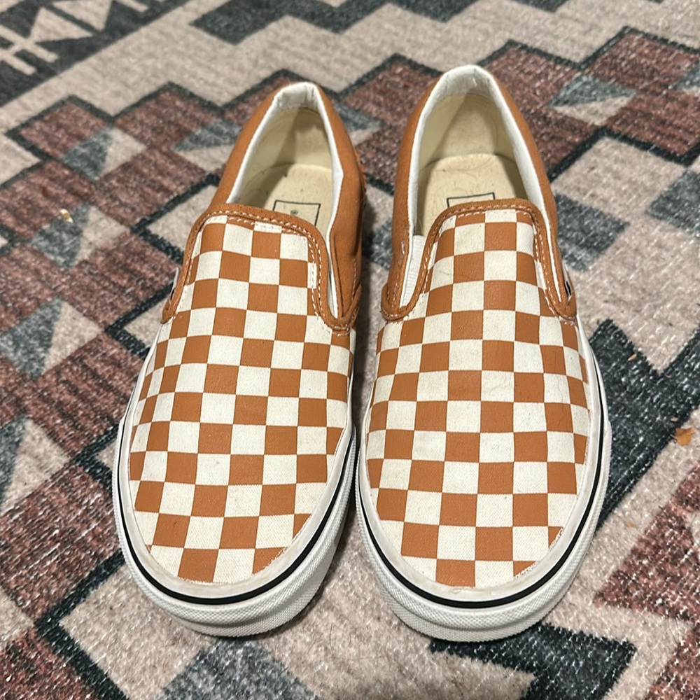 checkered vans